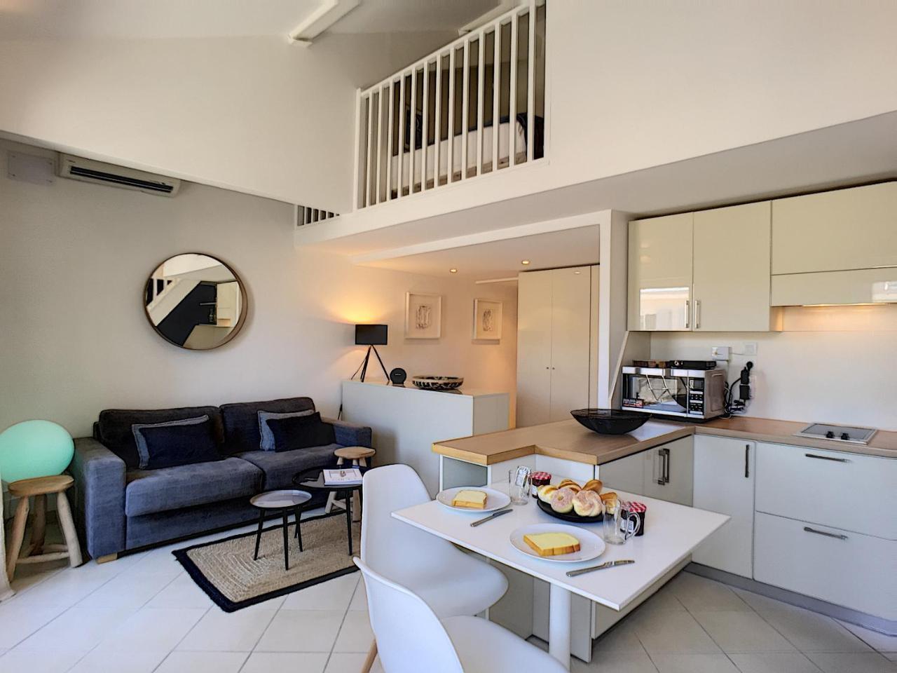 Nestor&jeeves - Duplex Palais Eugenie - Hyper Center - Shopping Area - Top Floor *